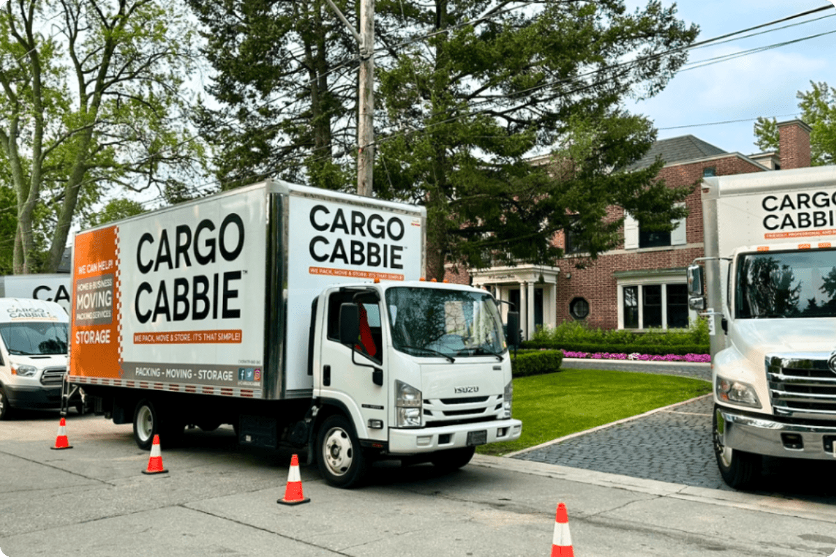 Reputable moving company CARGO CABBIE trucks – professional movers Toronto